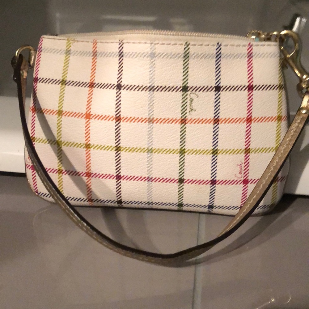 Coach Corner Zip Leather Wristlet - Picture 4 of 4